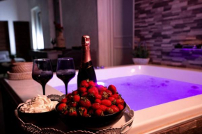 V Suites - Apts & Spa